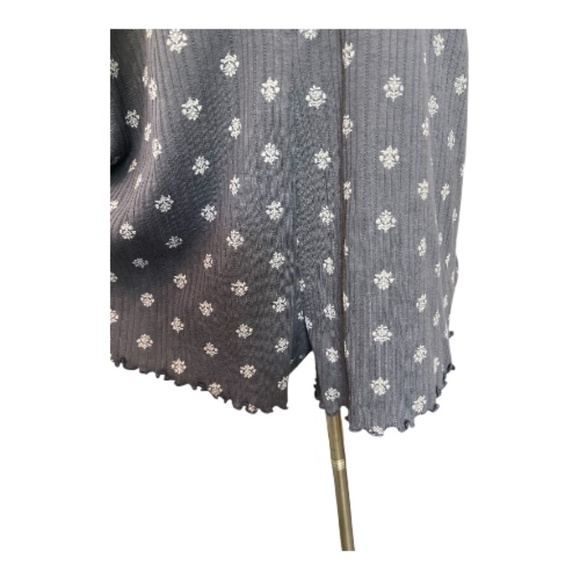 ✨ GUC Old Navy Tie Shoulder Pointelle Henley Pajama Romper | Size L - Picture 3 of 7